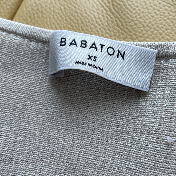 ✨SOLD ✨ Aritzia Cropped Top (Sculpt Knit) - XS - Picture 7 of 7